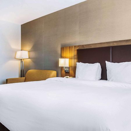Quality Hotel Dorval Aeroport Zewnętrze zdjęcie
